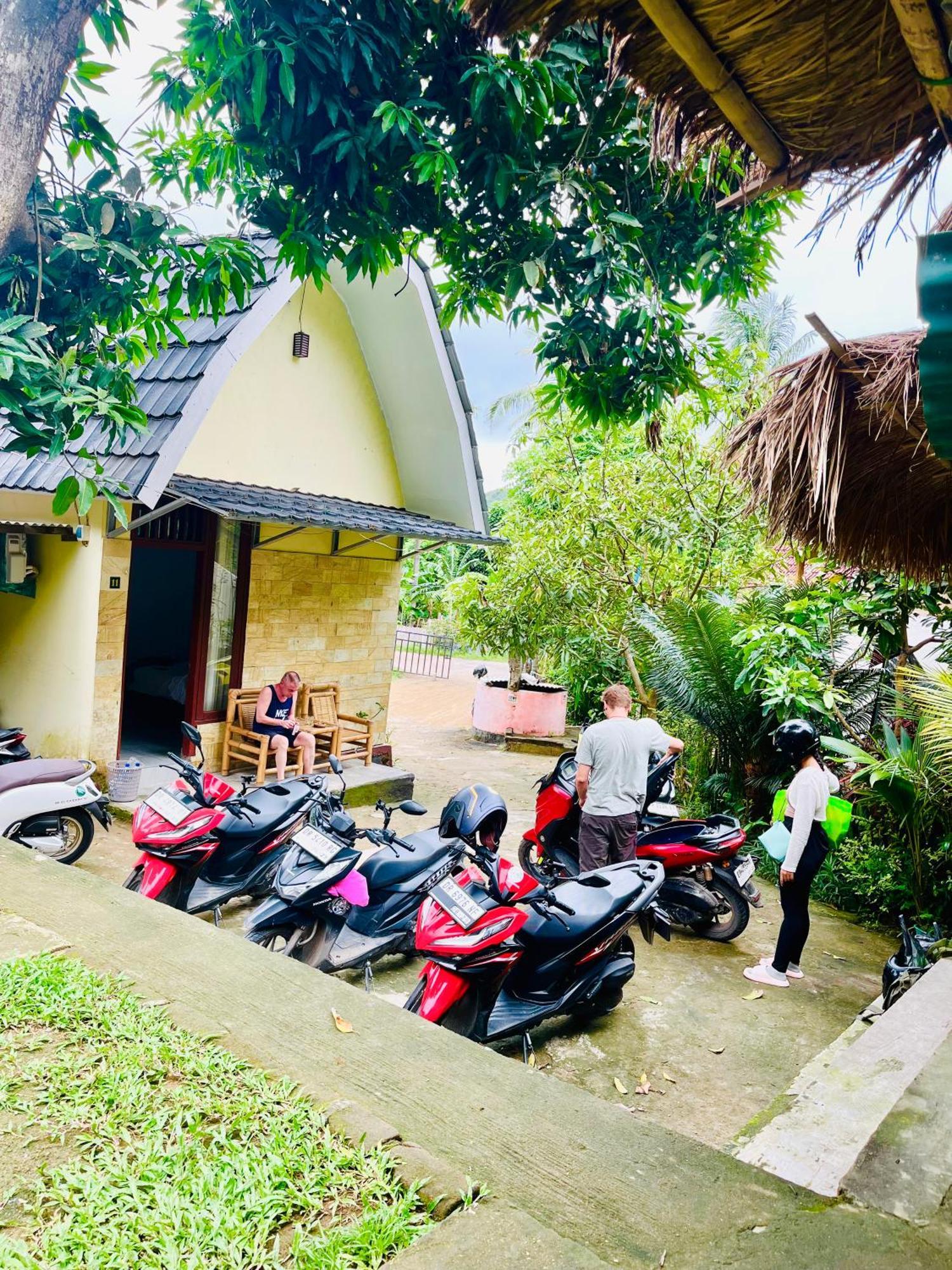 Roy Homestay Kuta Kuta  Exterior foto